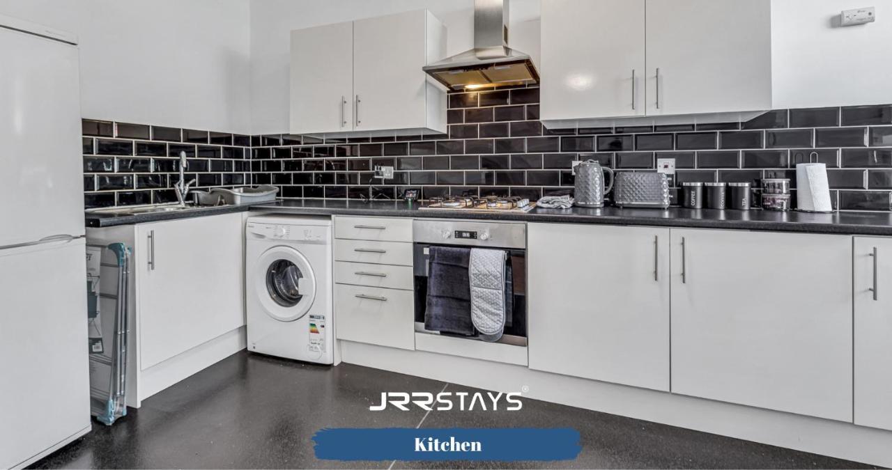 Cardiff Stylish 2 Bedroom Sleeps 6 Wi-Fi - Jrr Stays 외부 사진